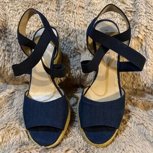 NWOB —Ellen Tracy Elden Navy Wedge Sandal Women’s Size 7M
